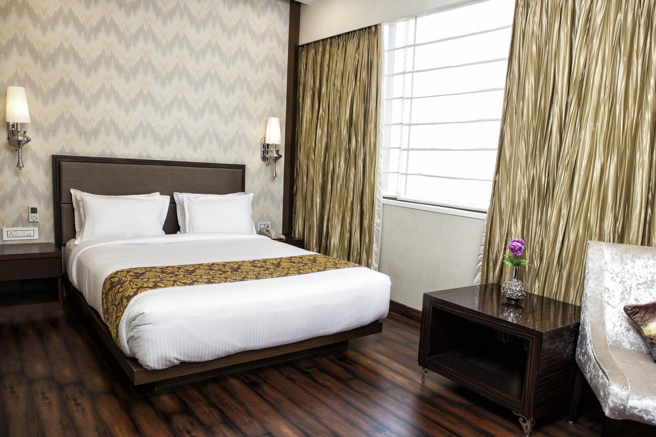 ناغبور Hotel Gangakashi المظهر الخارجي الصورة